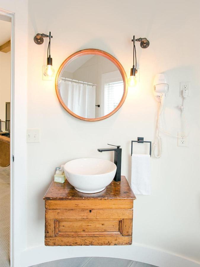 Farmhouse Suites By Amish Country Lodging Millersburg Extérieur photo